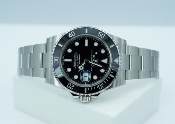 Rolex 126610LN SUBMARINER DATE 41 NEW MODEL 2023 WARRANTY COMPLETE SET - Image 9
