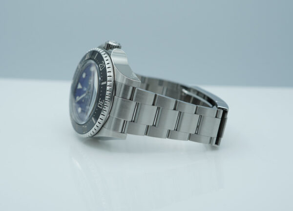 Rolex 136660 DEEPSEA D-BLUE DIAL JAMES CAMERON 2022 WARRANTY COMPLETE SET - Image 5