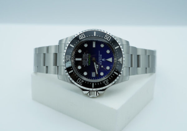 Rolex 136660 DEEPSEA D-BLUE DIAL JAMES CAMERON 2022 WARRANTY COMPLETE SET - Image 9