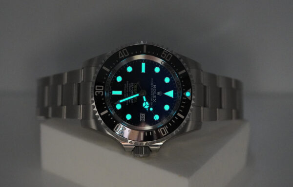 Rolex 136660 DEEPSEA D-BLUE DIAL JAMES CAMERON 2022 WARRANTY COMPLETE SET - Image 11