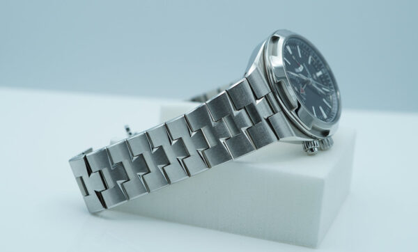 Vacheron CONSTANTIN OVERSEAS DUAL TIME 7900V BLACK DIAL 2021 COMPLETE SET - Image 5