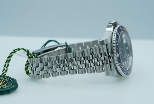 BRAND NEW Rolex 126710BLRO PEPSI GMT MASTER II RED BLUE JUBILEE BAND 2024 FULL SET - Image 6