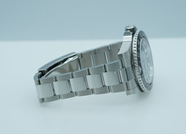 Rolex 126710GRNR GMT MASTER II BLACK GREY BEZEL OYSTER BAND 2024 FULL SET - Image 6