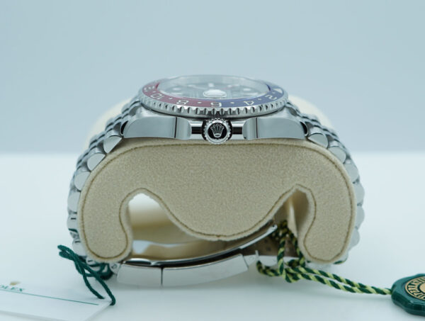 BRAND NEW Rolex 126710BLRO PEPSI GMT MASTER II RED BLUE JUBILEE BAND 2024 FULL SET - Image 3