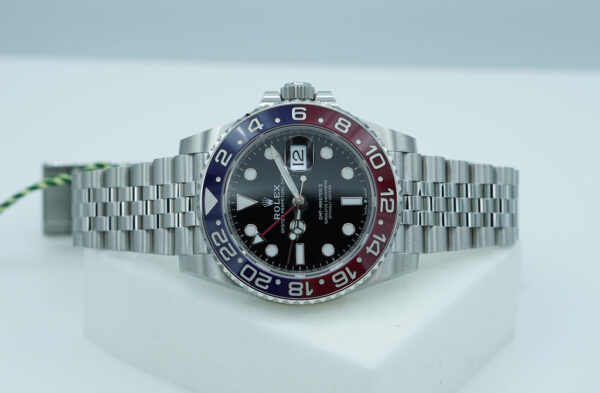 BRAND NEW Rolex 126710BLRO PEPSI GMT MASTER II RED BLUE JUBILEE BAND 2024 FULL SET - Image 10