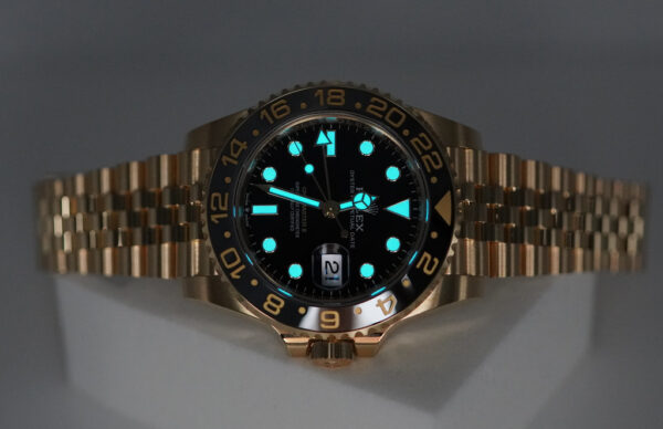Rolex 126718GRNR GMT MASTER 2 YELLOW GOLD GREY BLACK BEZEL JUBILEE BAND 2023 FULL SET - Image 11