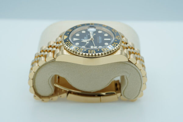 Rolex 126718GRNR GMT MASTER 2 YELLOW GOLD GREY BLACK BEZEL JUBILEE BAND 2023 FULL SET - Image 3