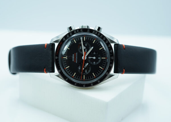 Omega SPEEDY TUESDAY ULTRAMAN SPEEDMASTER LIMITED EDITION 2018 COMPLETE SET - Image 10