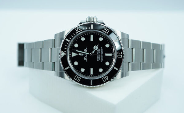 Rolex 124060 SUBMARINER NO DATE 41 NEW MODEL 2021 WARRANTY COMPLETE SET - Image 10