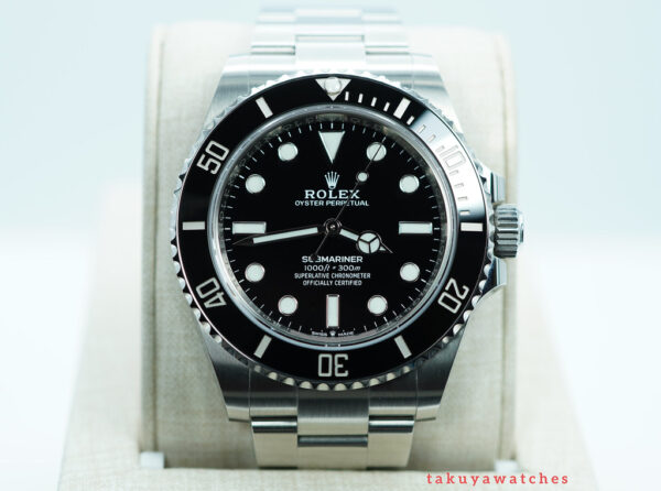 Rolex 124060 SUBMARINER NO DATE 41 NEW MODEL 2021 WARRANTY COMPLETE SET