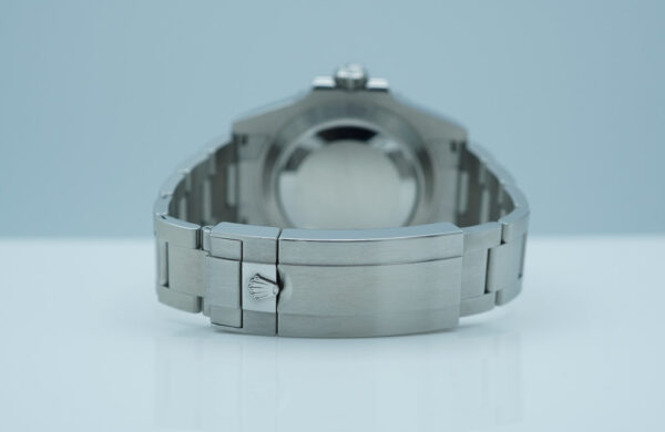 Rolex 124060 SUBMARINER NO DATE 41 NEW MODEL 2021 WARRANTY COMPLETE SET - Image 7