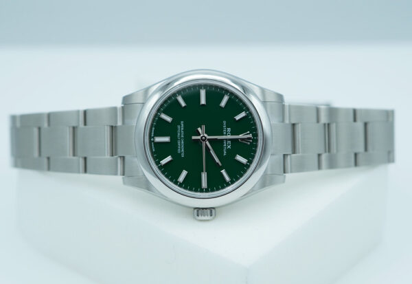 Rolex 277200 OYSTER PERPETUAL 31MM GREEN DIAL 2024 WARRANTY FULL SET - Image 9