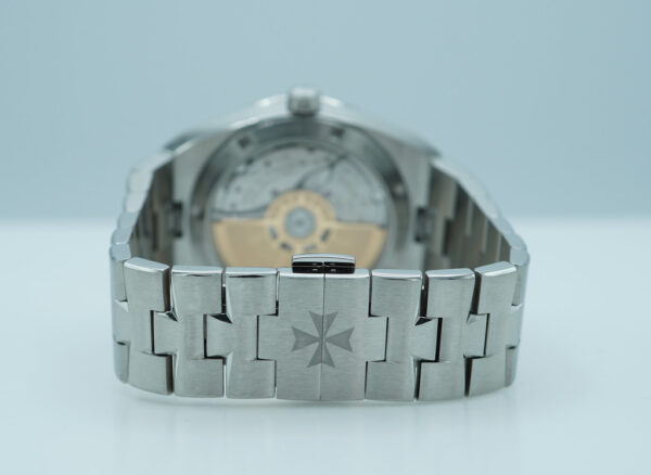Vacheron CONSTANTIN OVERSEAS 4500V STEEL SILVER DIAL 2023 WARRANTY FULL SET - Image 7