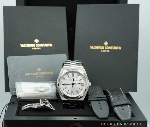 Vacheron CONSTANTIN OVERSEAS 4500V STEEL SILVER DIAL 2023 WARRANTY FULL SET - Image 2