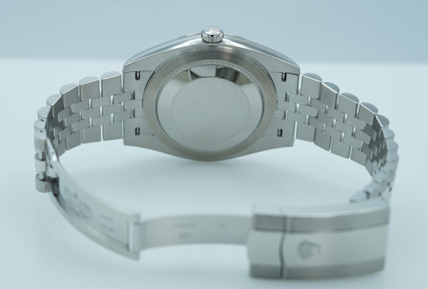Rolex 126300 DATEJUST 41 MINT GREEN DIAL JUBILEE BAND 2024 COMPLETE SET - Image 8