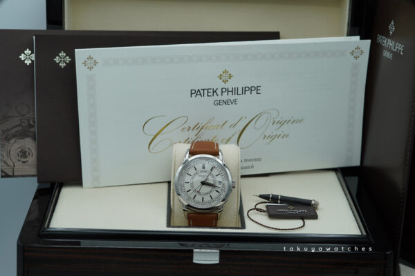 Patek PHILIPPE 5212A STEEL CALATRAVA WEEKLY CALENDAR 2022 COMPLETE SET - Image 2