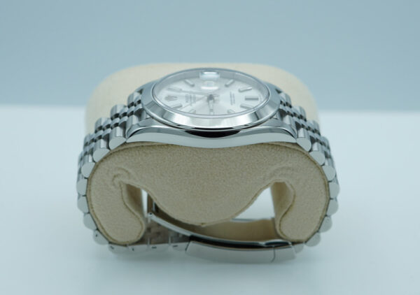 Rolex 126300 DATEJUST 41 SILVER DIAL JUBILEE BAND 2023 WARRANTY FULL SET - Image 4