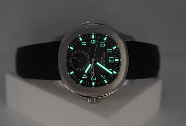 Patek PHILIPPE 5164A AQUANAUT TRAVEL TIME STAINLESS STEEL 2022 FULL SET - Image 12