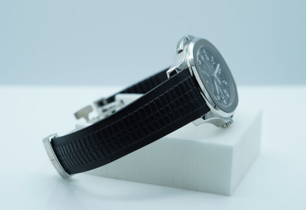 Patek PHILIPPE 5164A AQUANAUT TRAVEL TIME STAINLESS STEEL 2022 FULL SET - Image 5