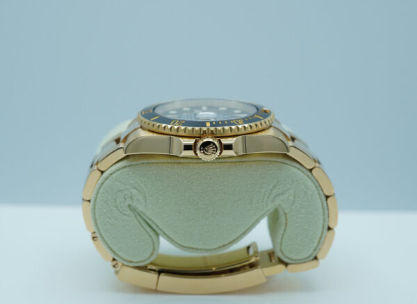 Rolex 116618LN SUBMARINER 18K YELLOW GOLD BLACK DIAL 40MM 2016 FULL SET - Image 3