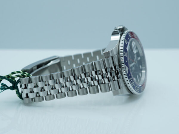 BRAND NEW Rolex 126710BLRO PEPSI GMT MASTER II RED BLUE JUBILEE BAND 2024 FULL SET - Image 6