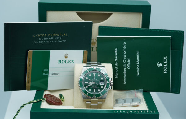 Rolex 116610LV SUBMARINER HULK GREEN DIAL GREEN BEZEL 2015 FULL SET - Image 2