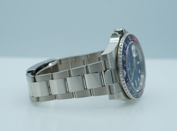 Rolex 126719BLRO GMT MASTER 2 WHITE GOLD PEPSI BEZEL BLUE DIAL 2022 COMPLETE SET - Image 6