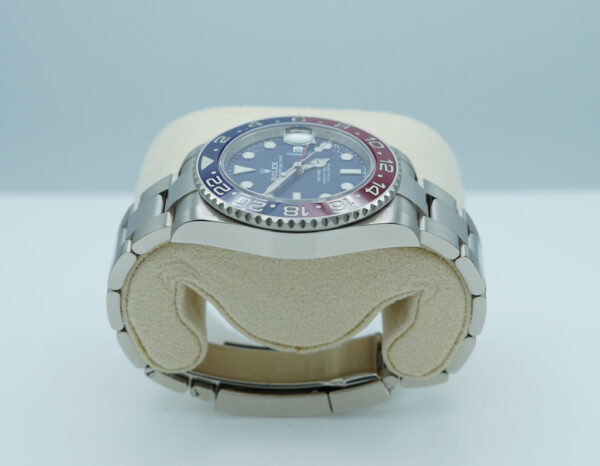 Rolex 126719BLRO GMT MASTER 2 WHITE GOLD PEPSI BEZEL BLUE DIAL 2022 COMPLETE SET - Image 4