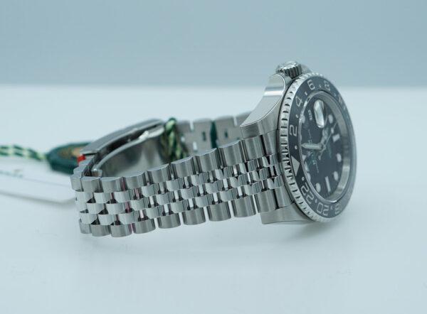 BRAND NEW Rolex 126710GRNR GMT MASTER 2 BLACK GREY BEZEL JUBILEE BAND 2024 FULL SET - Image 5