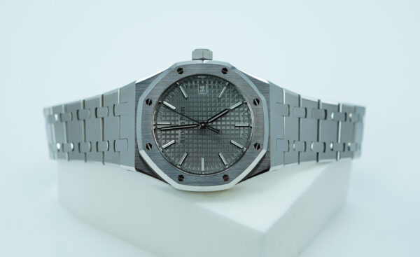 Audemars PIGUET ROYAL OAK 15550ST GREY DIAL 37MM 2023 WARRANTY COMPLETE SET - Image 9