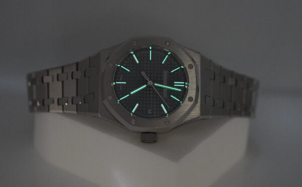 Audemars PIGUET ROYAL OAK 15550ST GREY DIAL 37MM 2023 WARRANTY COMPLETE SET - Image 10