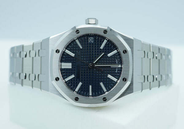 BRAND NEW Audemars PIGUET ROYAL OAK 15510ST STEEL BLUE NUIT DIAL 2024 COMPLETE SET - Image 10