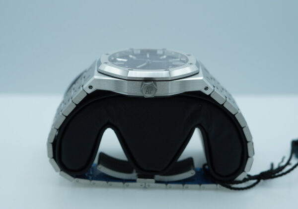 BRAND NEW Audemars PIGUET ROYAL OAK 15510ST STEEL BLUE NUIT DIAL 2024 COMPLETE SET - Image 3