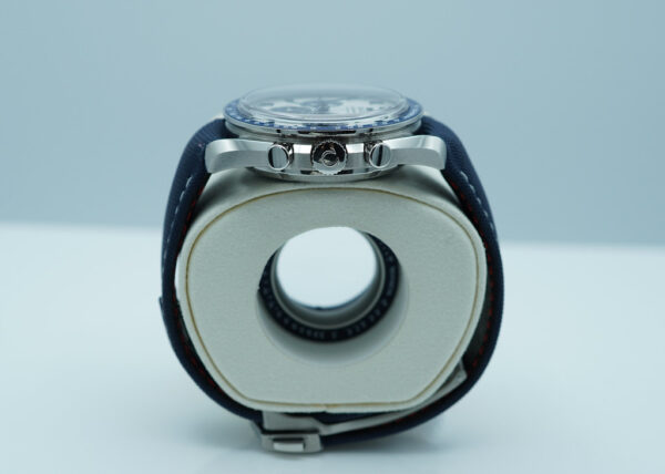 Omega SPEEDMASTER SILVER SNOOPY AWARD 50TH ANNIVERSARY 2023 FULL SET - Image 3