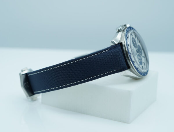 Omega SPEEDMASTER SILVER SNOOPY AWARD 50TH ANNIVERSARY 2023 FULL SET - Image 6