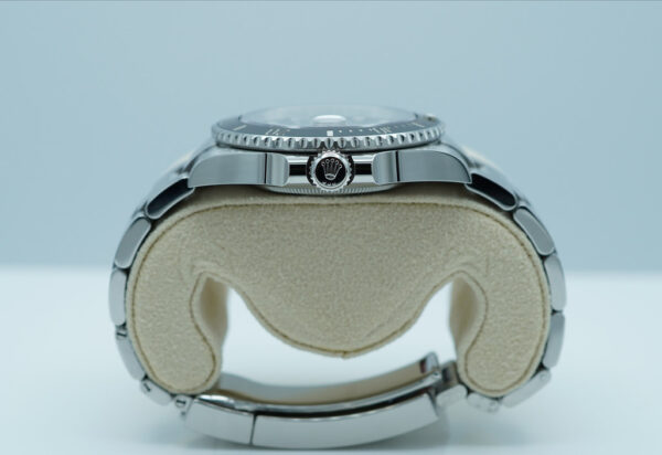Rolex 126610LN SUBMARINER DATE 41 NEW MODEL 2022 WARRANTY COMPLETE SET - Image 3
