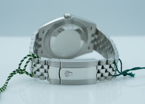 BRAND NEW Rolex 126300 DATEJUST 41 MINT GREEN DIAL JUBILEE BAND 2024 FULL SET - Image 7