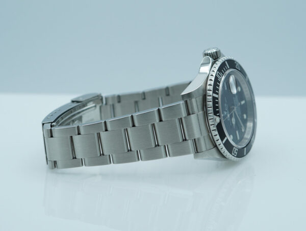 Rolex 16610 SUBMARINER DIAL STAINLESS STEEL RANDOM SERIAL 2010 BOXES PAPERS - Image 6