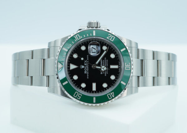 Rolex 126610LV SUBMARINER 41 GREEN MK1 BEZEL BLACK DIAL 2022 WARRANTY FULL SET - Image 10