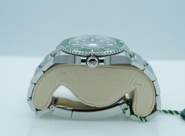 BRAND NEW Rolex 126610LV SUBMARINER 41 GREEN MK2 BEZEL BLACK DIAL 2024 FULL SET - Image 3