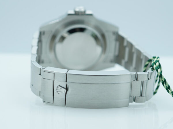 BRAND NEW Rolex 126610LV SUBMARINER 41 GREEN MK2 BEZEL BLACK DIAL 2024 FULL SET - Image 7
