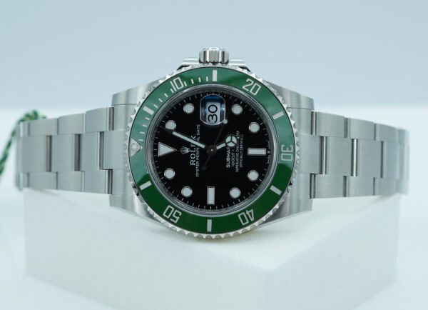 BRAND NEW Rolex 126610LV SUBMARINER 41 GREEN MK2 BEZEL BLACK DIAL 2024 FULL SET - Image 10