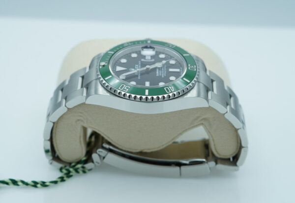 BRAND NEW Rolex 126610LV SUBMARINER 41 GREEN MK2 BEZEL BLACK DIAL 2024 FULL SET - Image 4