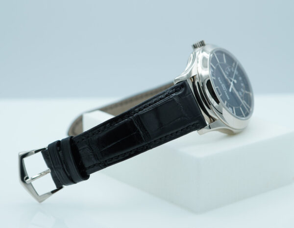 Patek PHILIPPE 5205G ANNUAL CALENDAR 18K WHITE GOLD BLUE DIAL 2020 FULL SET - Image 5