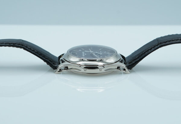 Patek PHILIPPE 5205G ANNUAL CALENDAR 18K WHITE GOLD BLUE DIAL 2020 FULL SET - Image 4