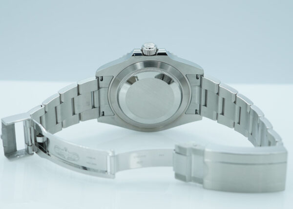 Rolex 124060 SUBMARINER NO DATE 41 NEW MODEL 2022 WARRANTY FULL SET - Image 8