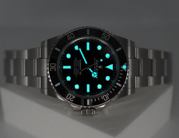 Rolex 124060 SUBMARINER NO DATE 41 NEW MODEL 2022 WARRANTY FULL SET - Image 11