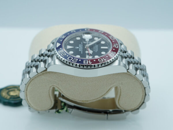 BRAND NEW Rolex 126710BLRO PEPSI GMT MASTER II RED BLUE JUBILEE BAND 2024 FULL SET - Image 4