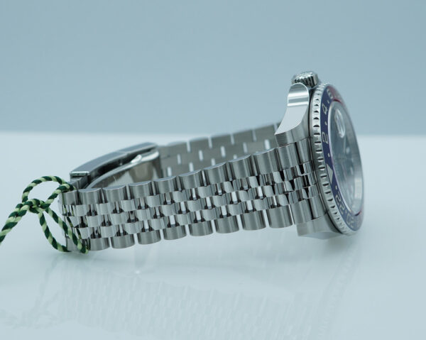 BRAND NEW Rolex 126710BLRO PEPSI GMT MASTER II RED BLUE JUBILEE BAND 2024 FULL SET - Image 6