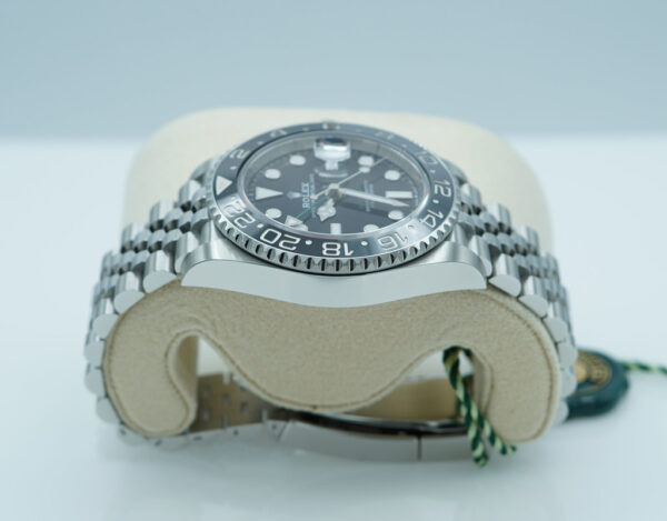 BRAND NEW Rolex 126710GRNR GMT MASTER 2 BLACK GREY BEZEL JUBILEE BAND 2024 FULL SET - Image 4